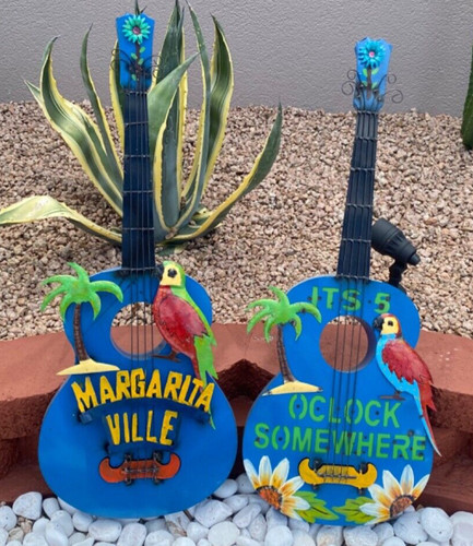 Handpainted metal - handpainted,